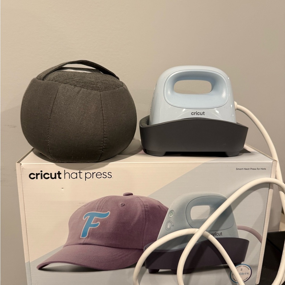 Cricut Hat Press in Light Blue and Dark Gray